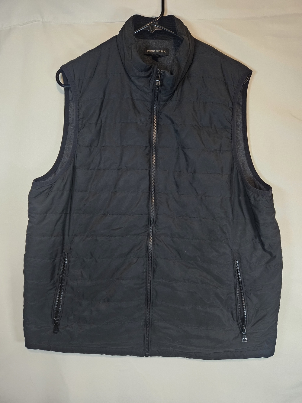 Banana Republic Men's Quilted Dark Gray Vest